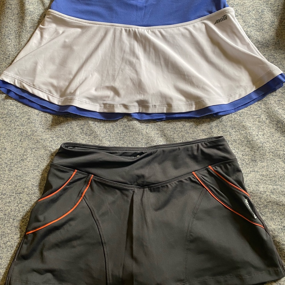 Set of performance skorts
